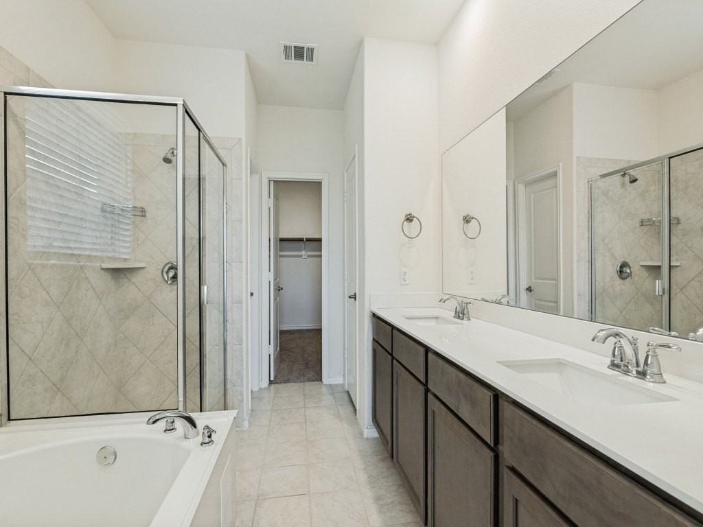 1612 Ferguson Ln - Photo 5 of 12