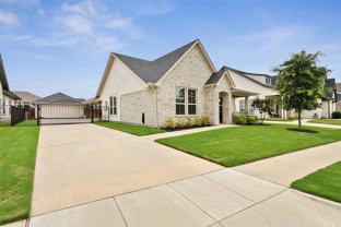 605 Adeline Dr - Photo 1 of 1