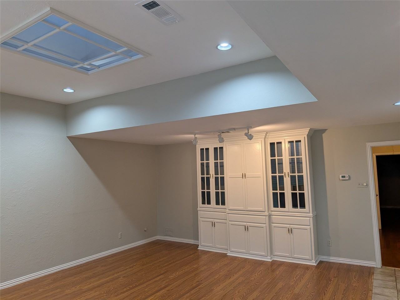 12619 Montfort Dr - Photo 5 of 19