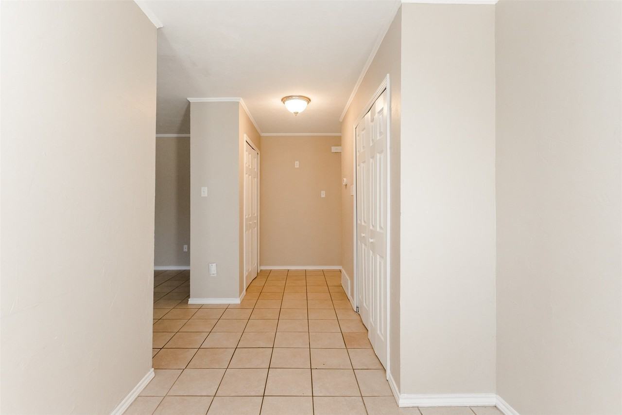 3406 Hastings Dr - Photo 5 of 28