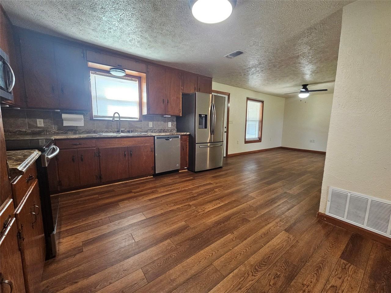 2901 Ranger Hwy - Photo 5 of 30
