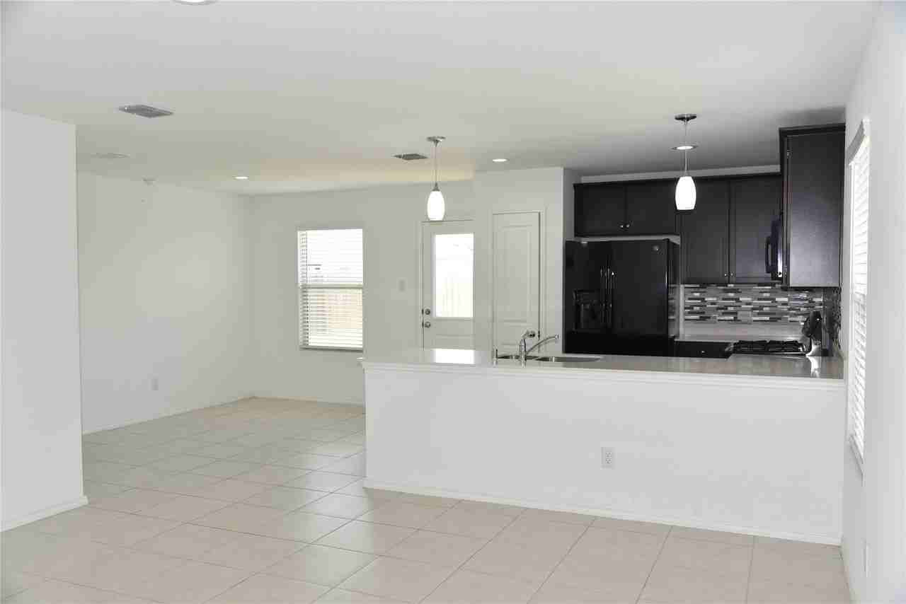 348 Dry Canyon Way - Photo 4 of 28