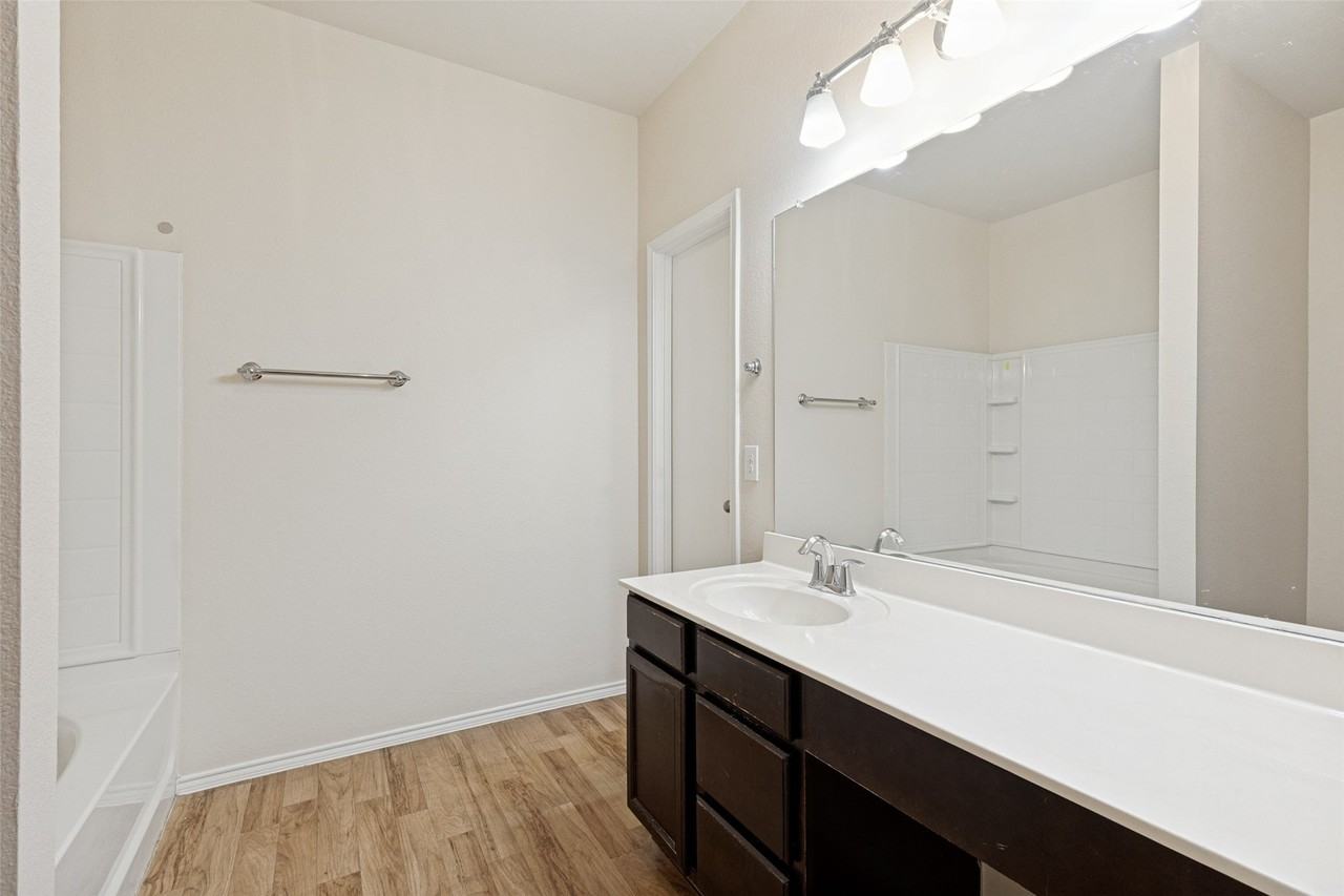 11117 Kenny Dr - Photo 5 of 12