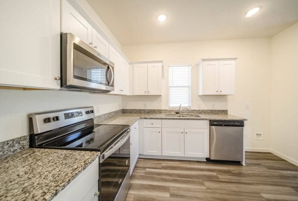 808 Juniper St - Photo 7 of 26