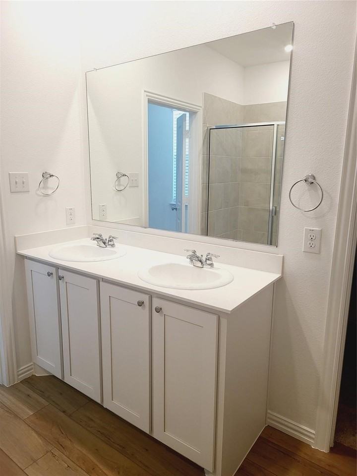 1204 Mimosa Ln - Photo 7 of 22