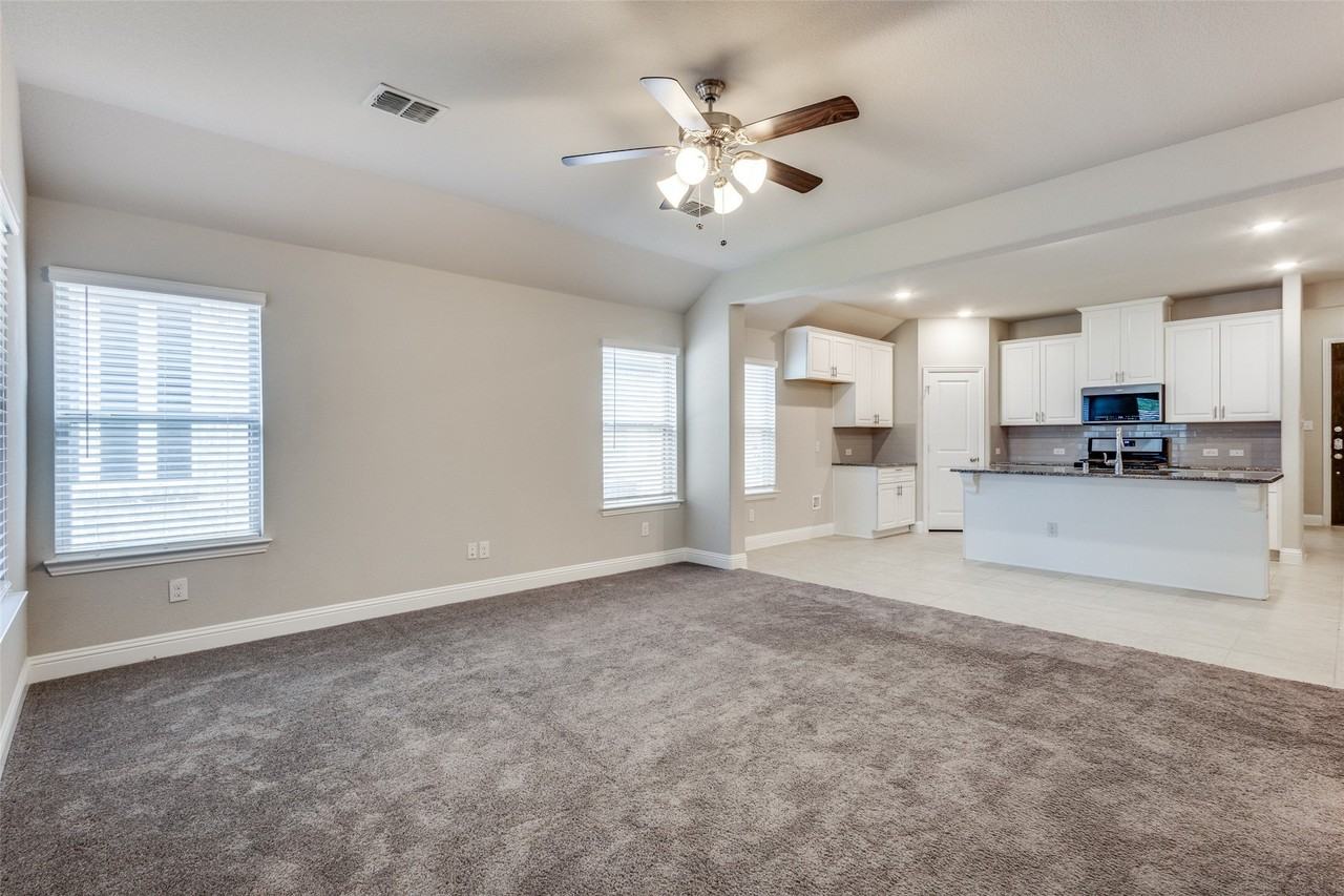 5908 Aster Dr - Photo 3 of 25