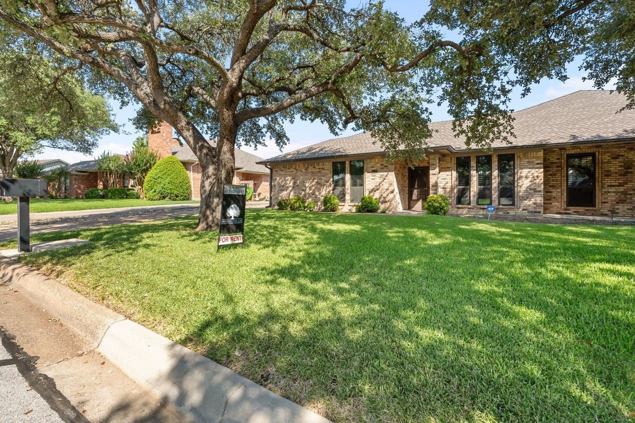 5110 Ledgestone Dr - Photo 4 of 37