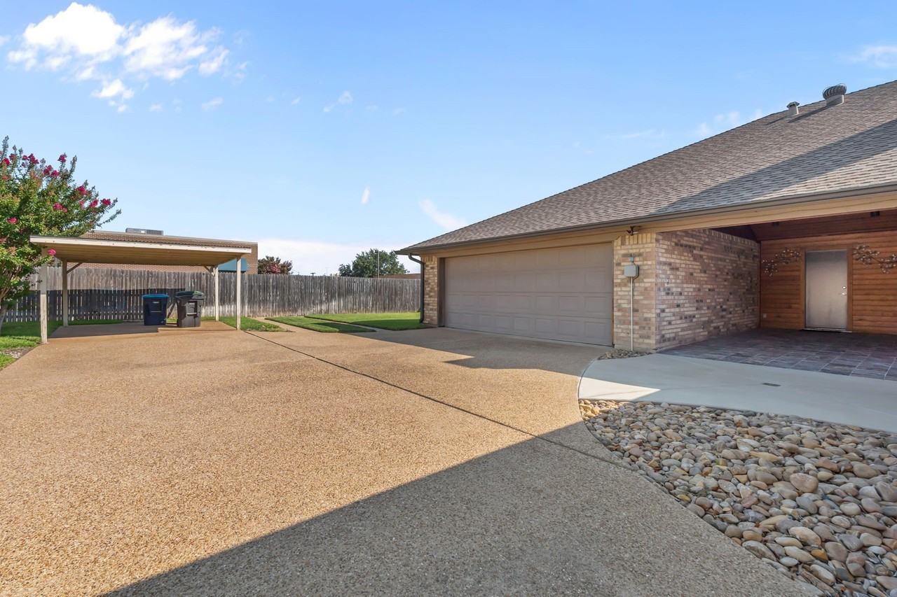 5110 Ledgestone Dr - Photo 6 of 37