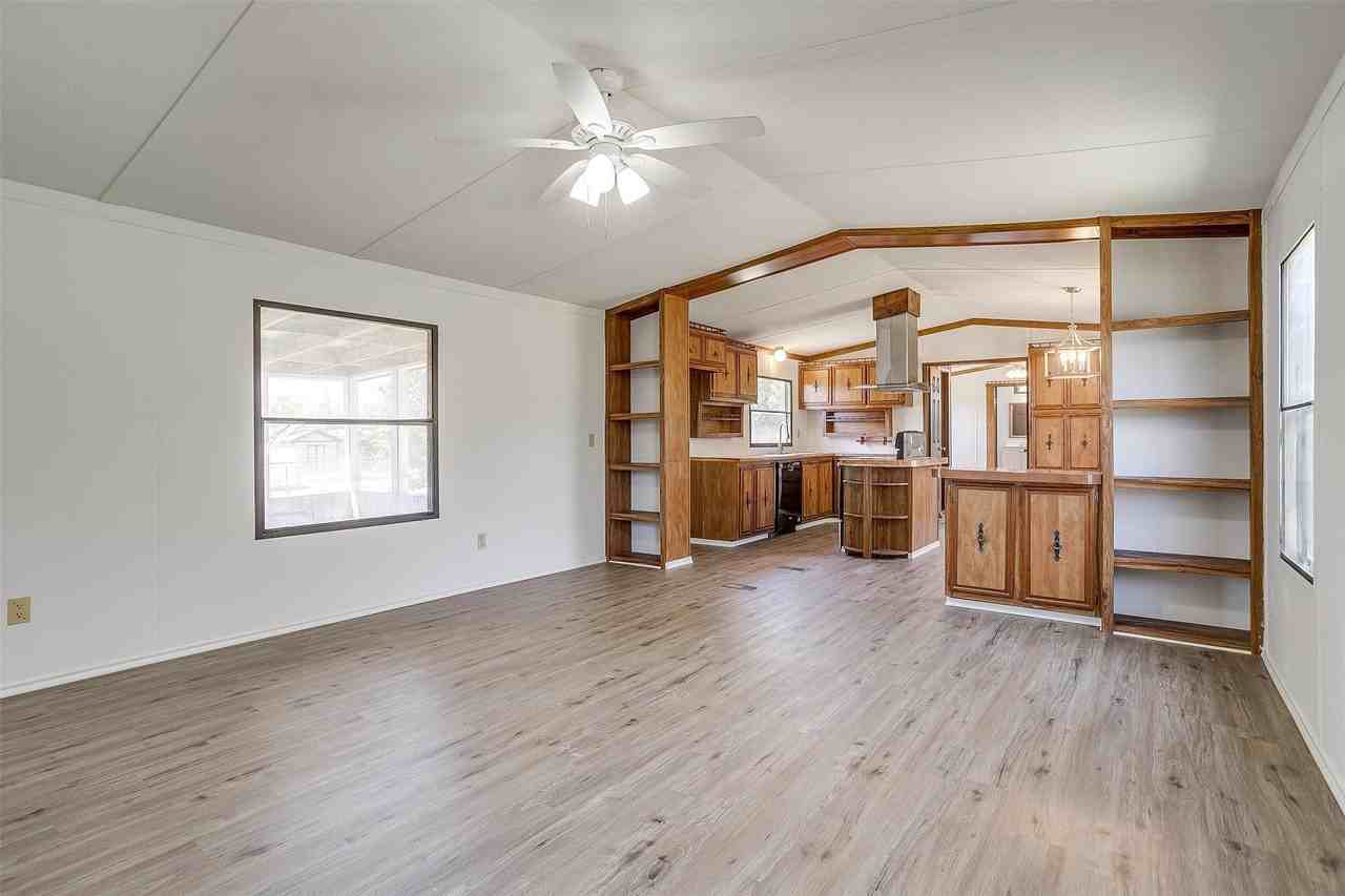 3216 Redwood Dr - Photo 5 of 36