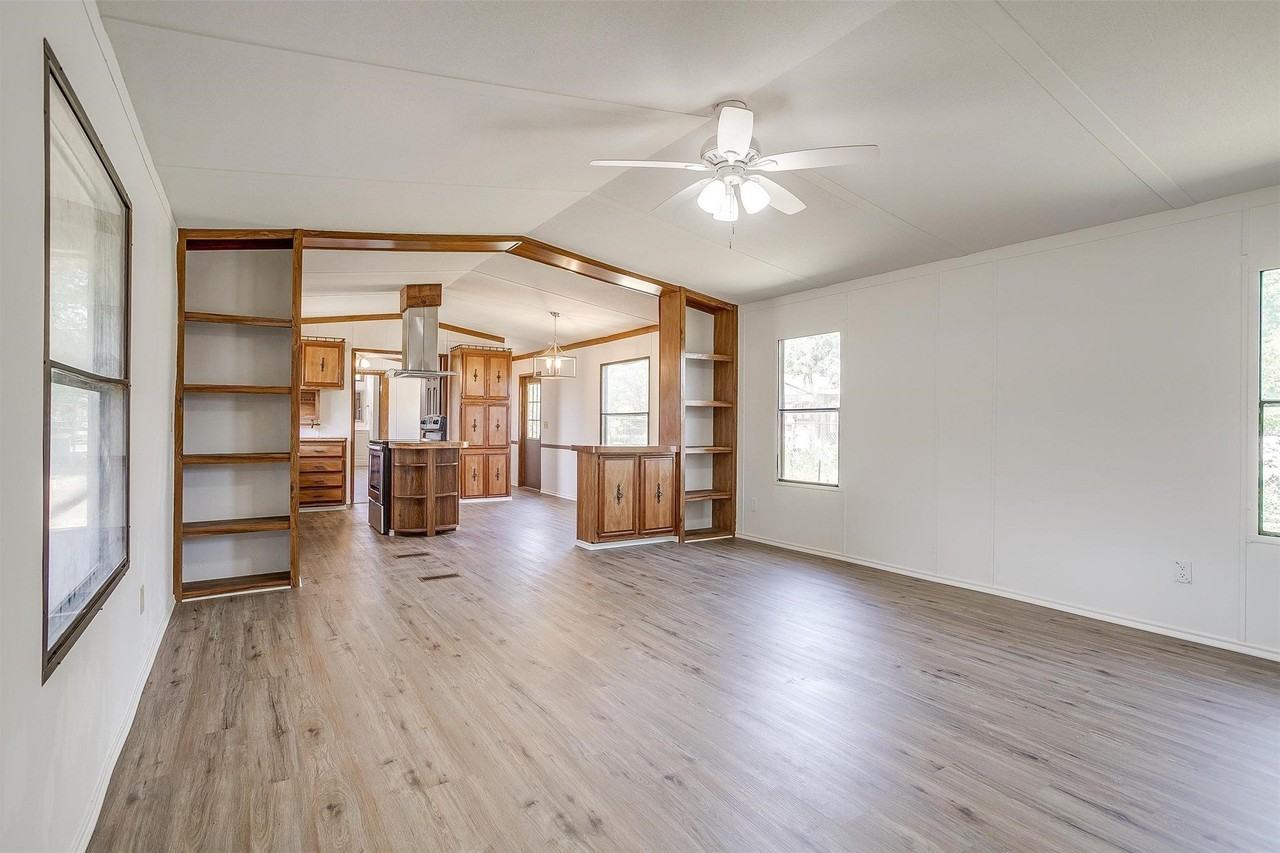 3216 Redwood Dr - Photo 6 of 36
