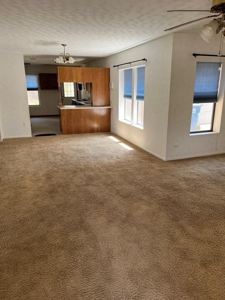 208 Lewis Front St - Photo 7 of 19