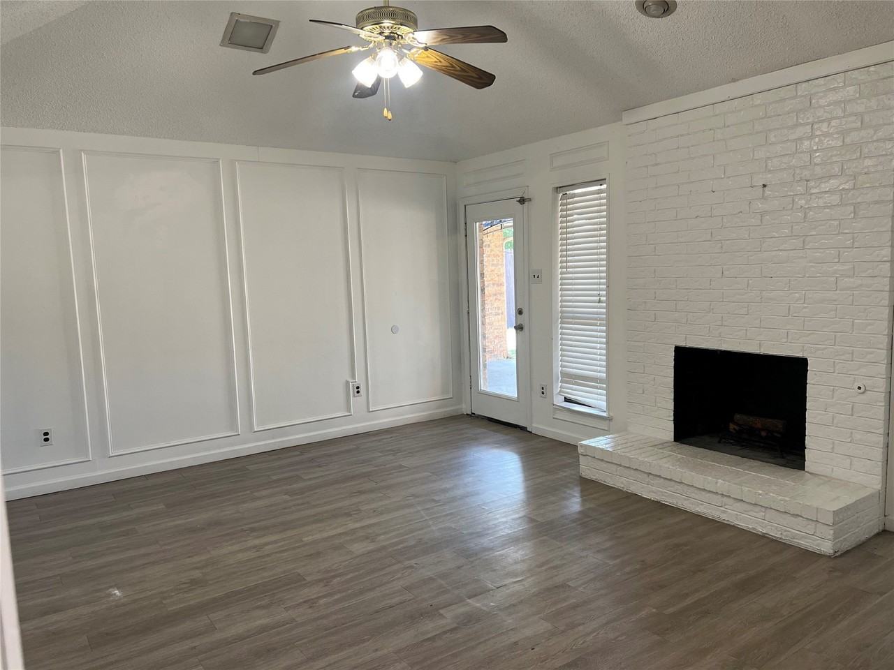 1514 Silverleaf Dr - Photo 6 of 27