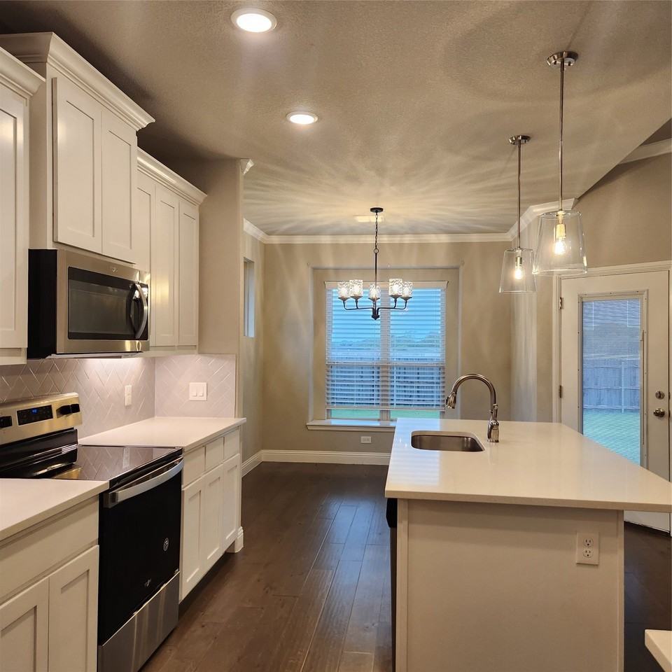 136 Spring Run Dr - Photo 3 of 16