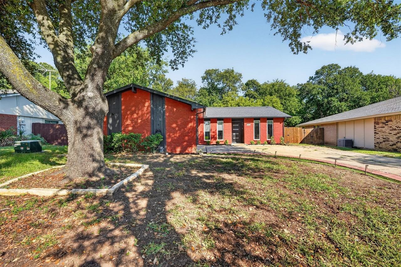3486 Chelsea Ln - Photo 2 of 31