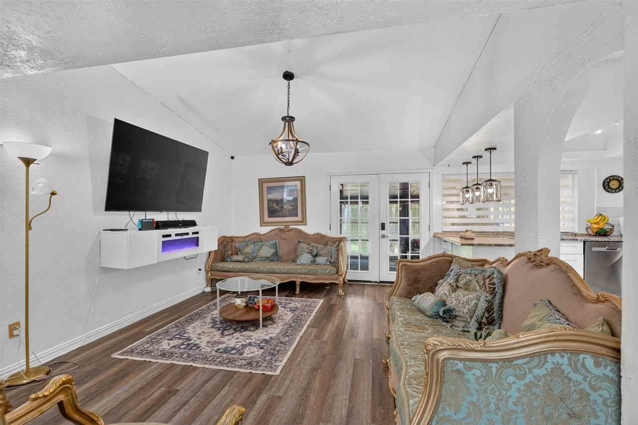 3486 Chelsea Ln - Photo 5 of 31