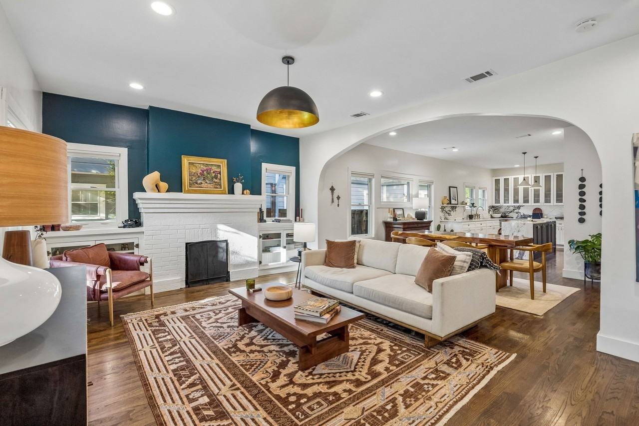 310 N Montclair Ave - Photo 5 of 29