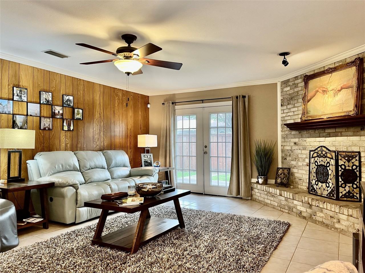 15542 Earlport Cir - Photo 3 of 23