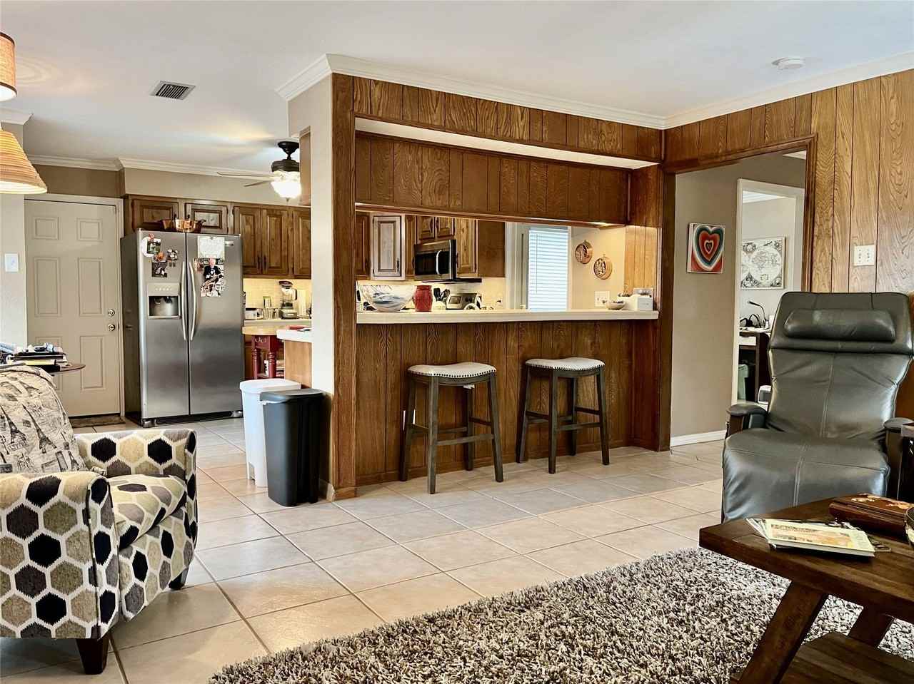 15542 Earlport Cir - Photo 4 of 23