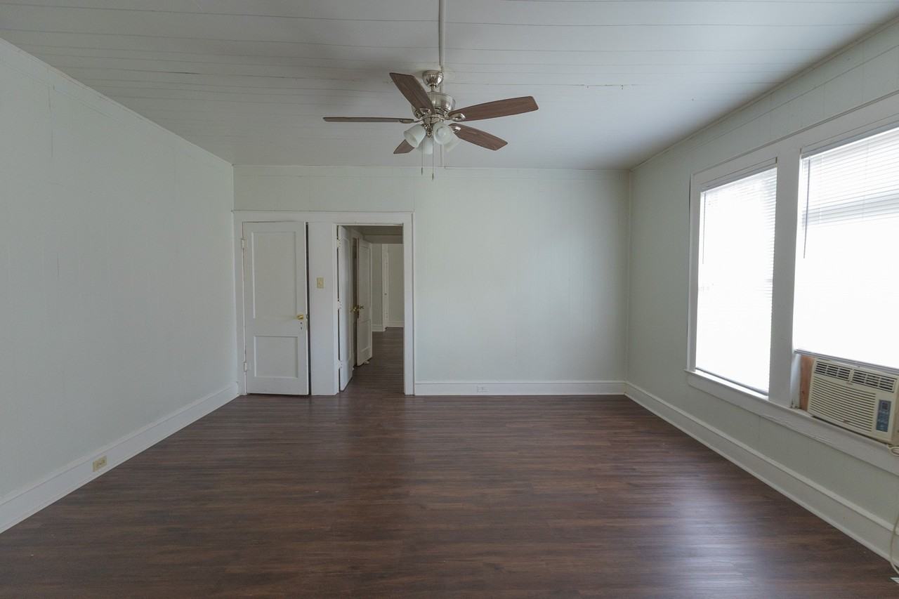 2913 Homan Ave #2913 - Photo 5 of 16
