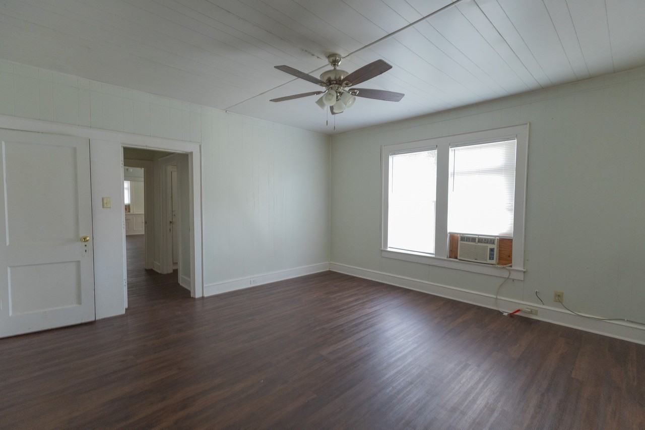 2913 Homan Ave #2913 - Photo 6 of 16