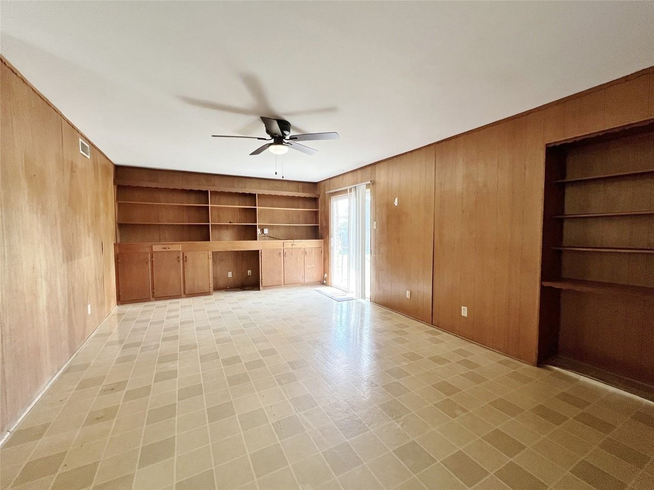 3641 Townsend Dr - Photo 5 of 14