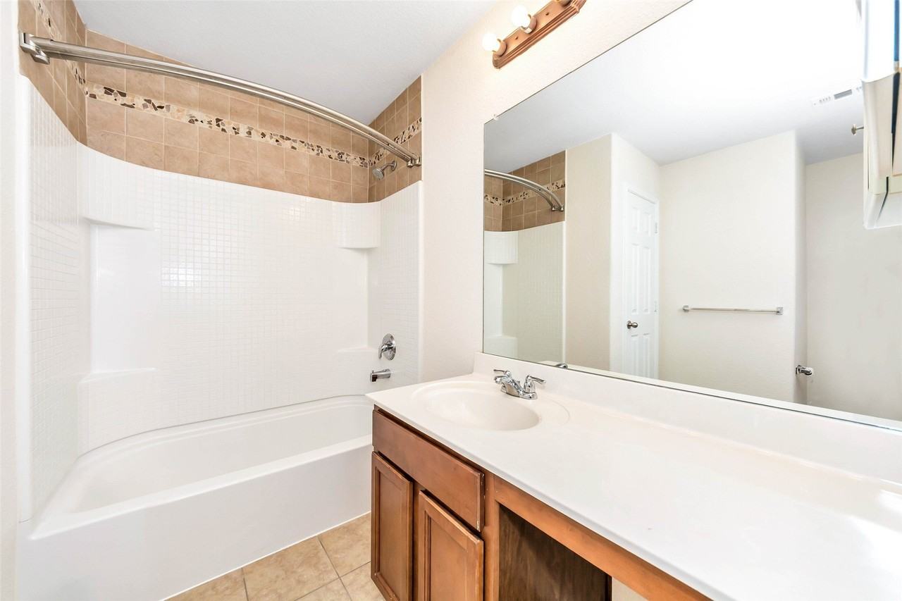 12644 Harvest Grove Dr - Photo 6 of 31