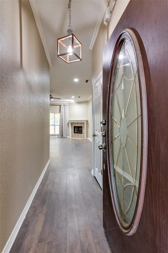 7704 Chandler Ct - Photo 4 of 28
