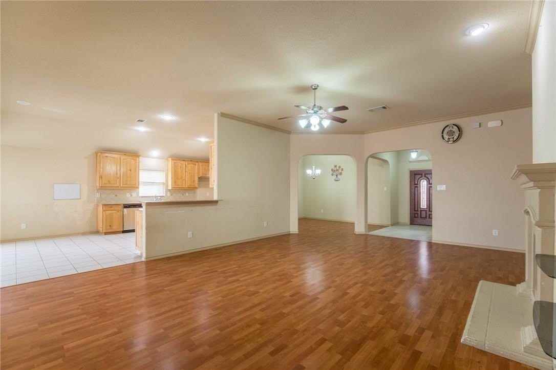 3003 Belmont Ct - Photo 7 of 25