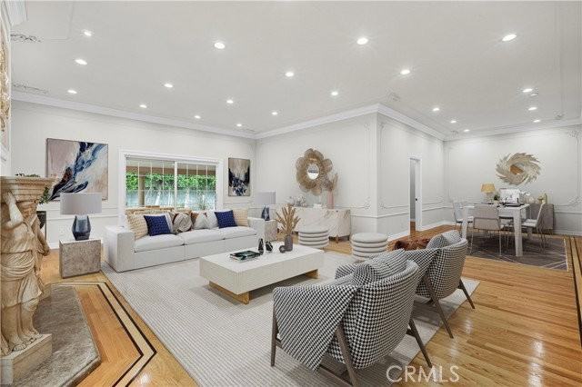6508 Mammoth Ave - Photo 3 of 5