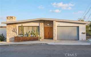 featured image of 1133 Berkeley Dr
