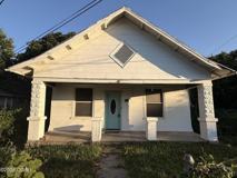 402 Pennell St - Photo 1 of 1
