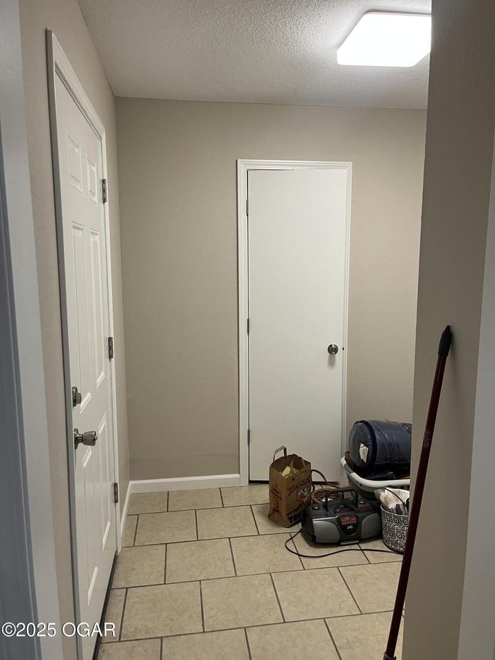 2720 N Loma Linda Dr #B - Photo 6 of 24