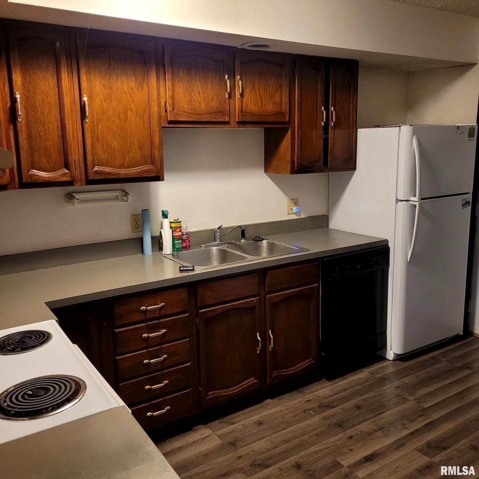 2022 Austin Dr - Photo 2 of 8