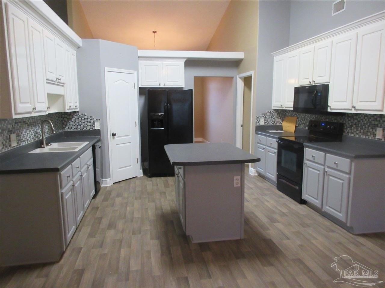 12456 Bayou Tarkiln Blvd - Photo 5 of 31