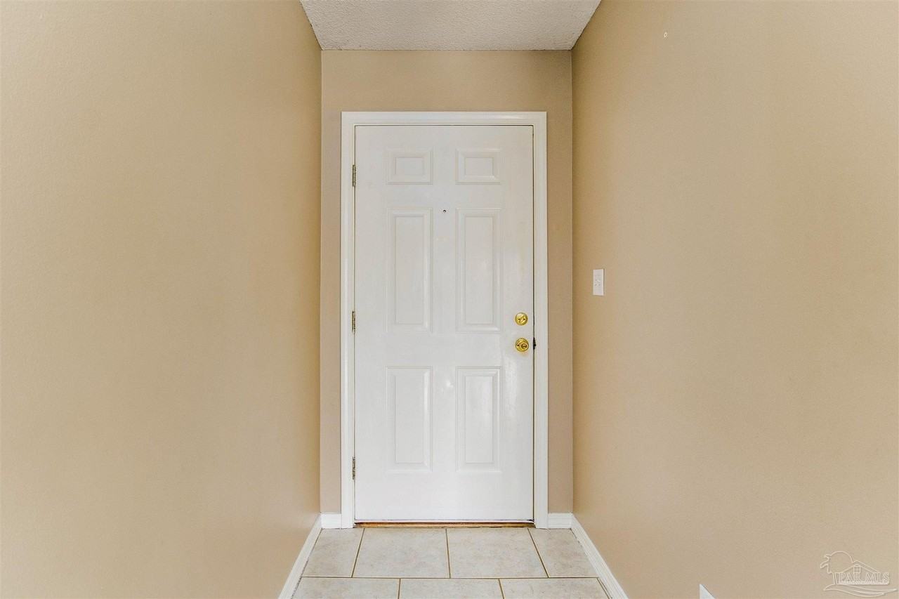 1545 Kitty Hawk Dr - Photo 4 of 46