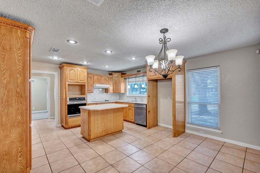 4202 Merrill Dr - Photo 2 of 34