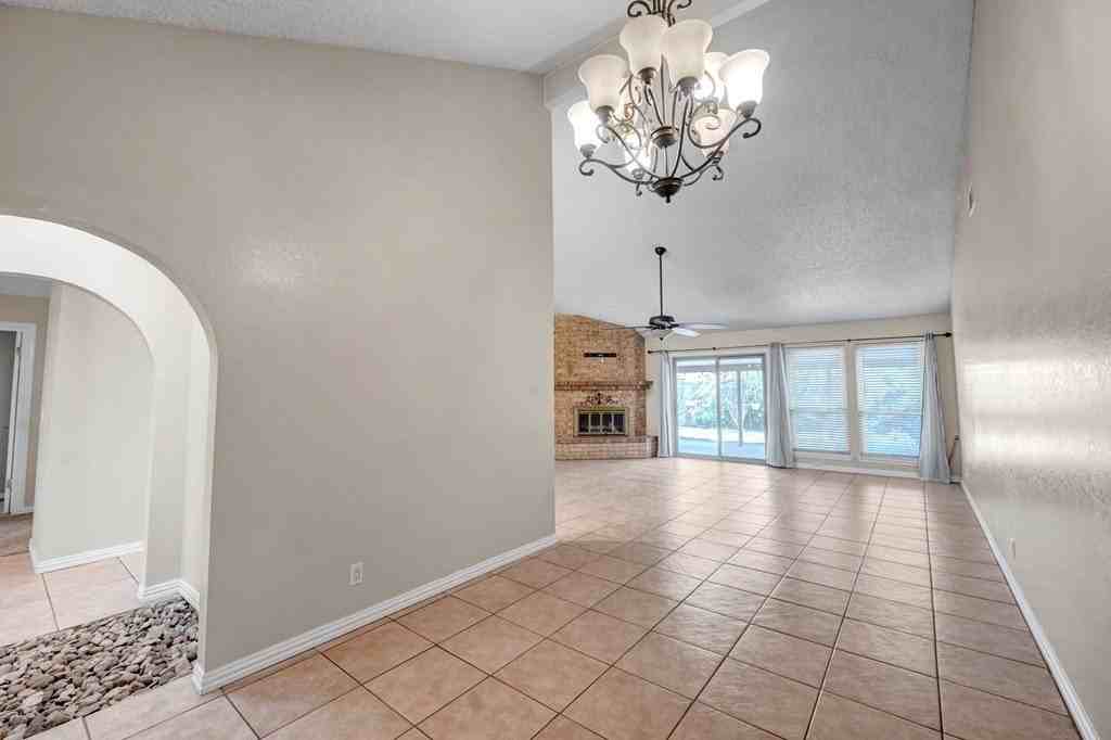 4202 Merrill Dr - Photo 7 of 34