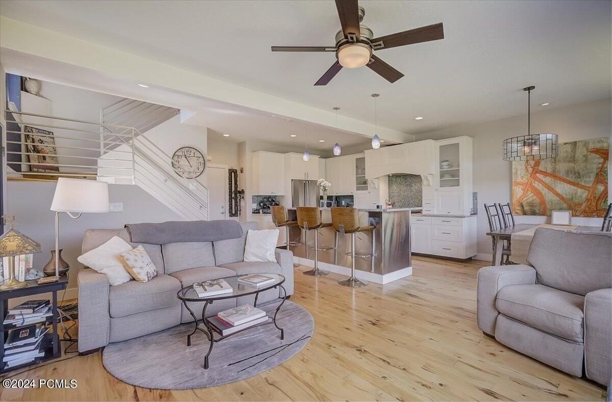 2690 Cottage Loop - Photo 5 of 25