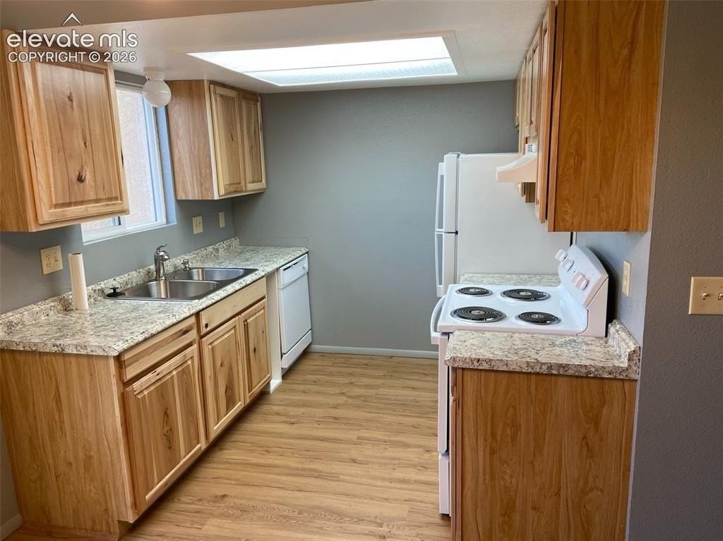 3178 Starlight Cir - Photo 2 of 15