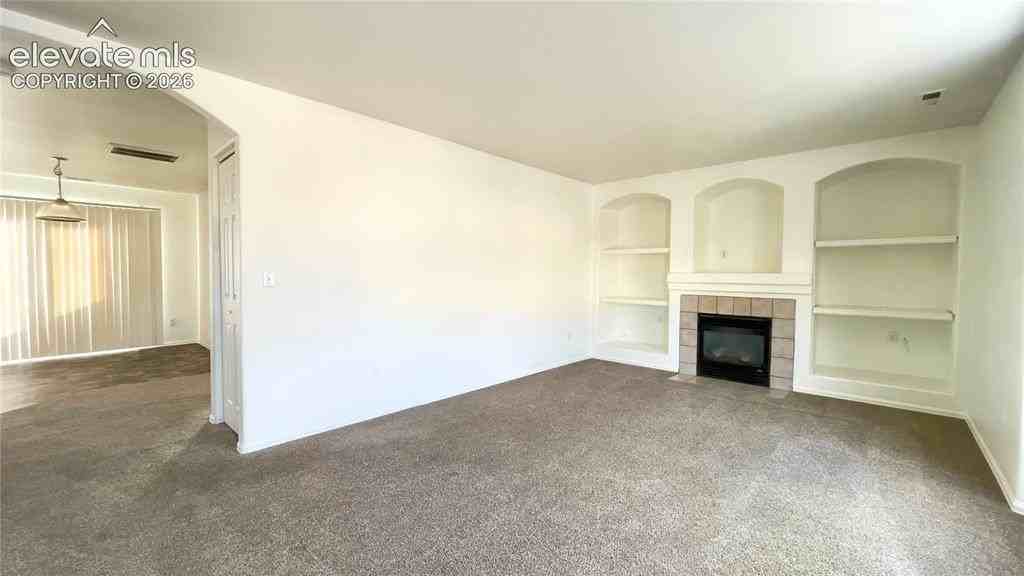 4961 Leland Pt - Photo 2 of 10
