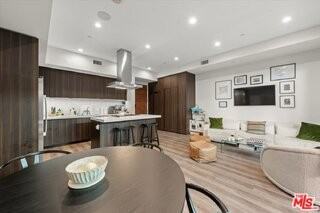 556 N Flores St #2B - Photo 5 of 8