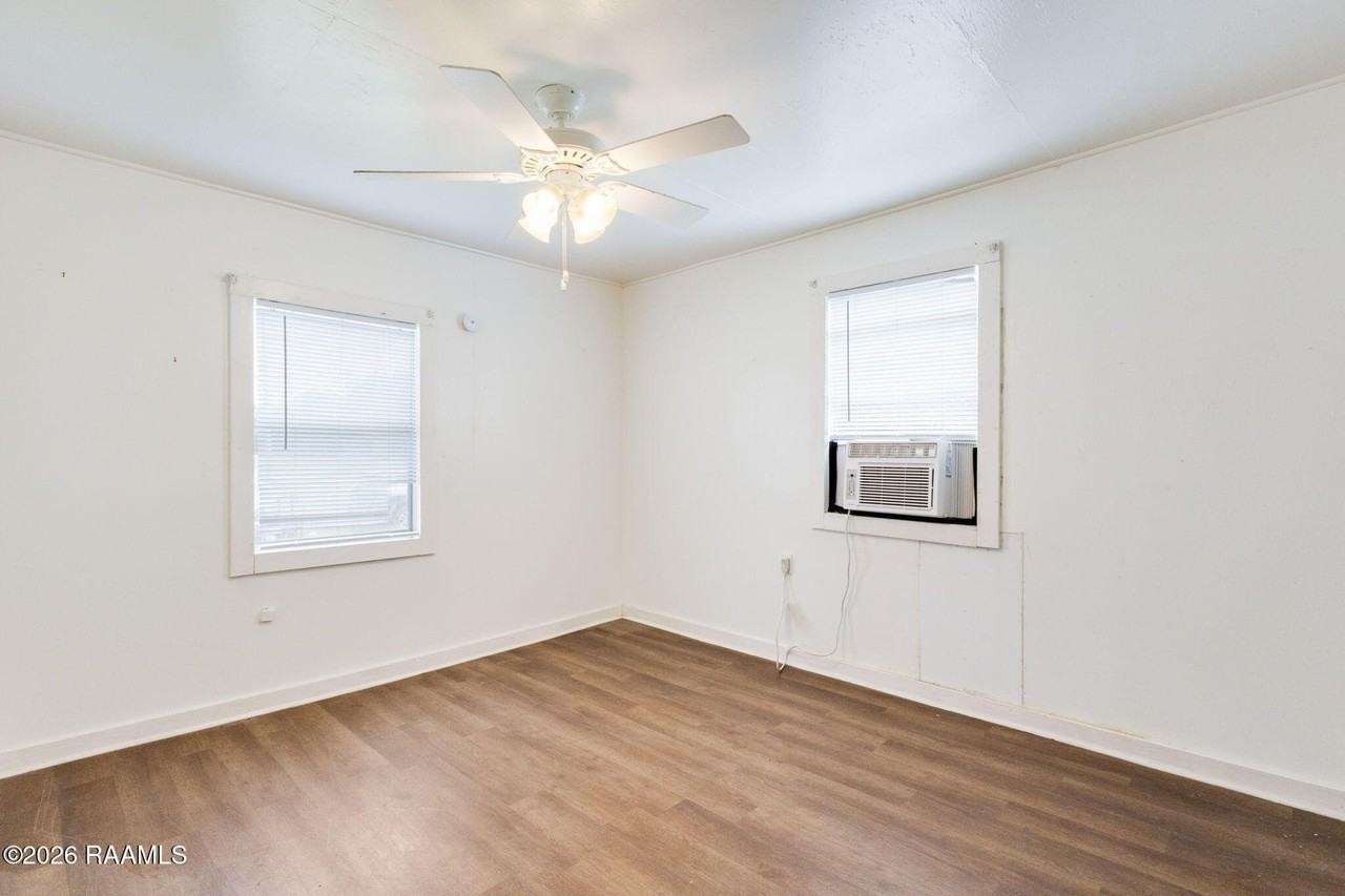 866 Mouton Rd #1 - Photo 6 of 11
