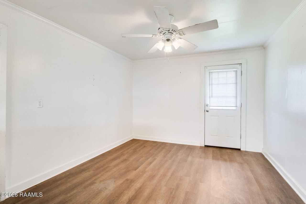 866 Mouton Rd #1 - Photo 7 of 11