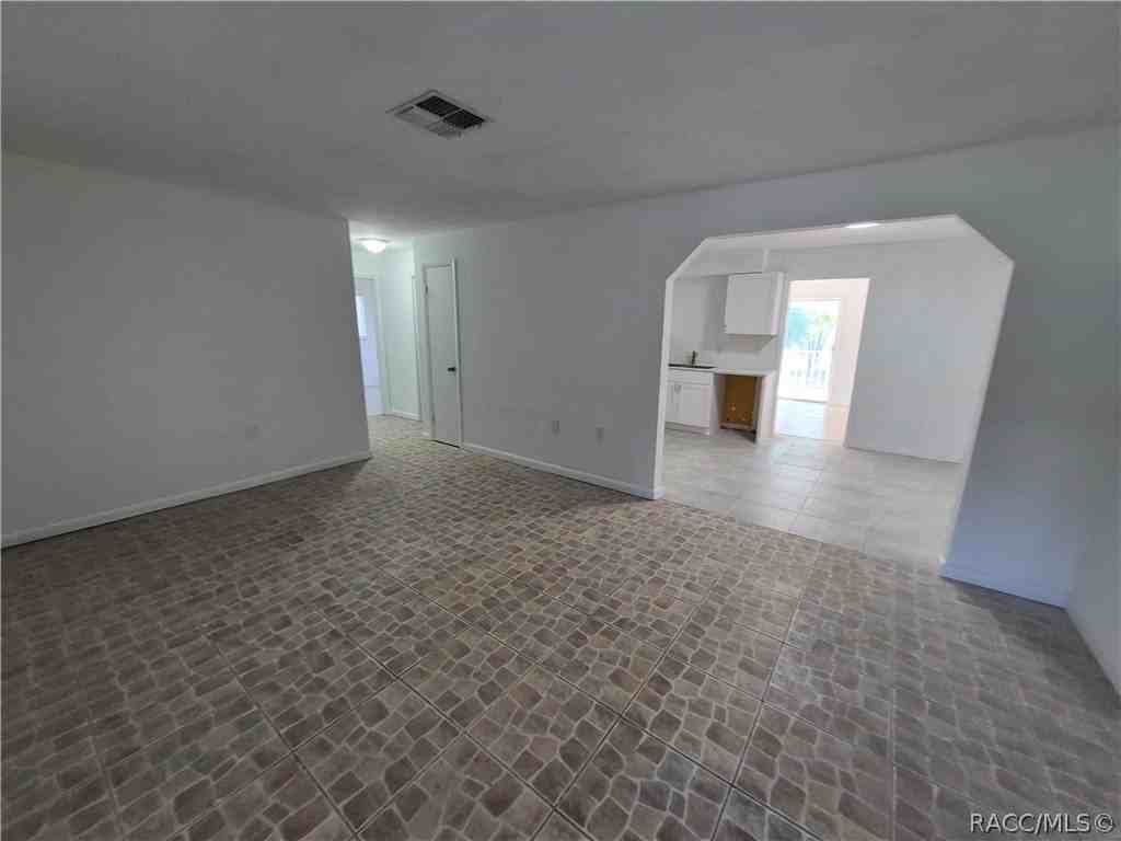 9 Michigan St - Photo 3 of 7