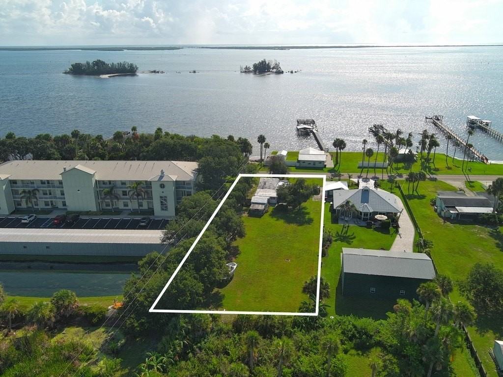 13485 N Indian River Dr