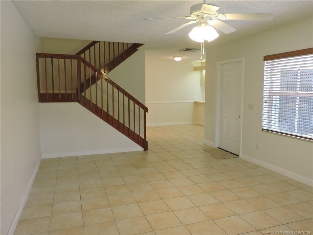 2865 Sw Lakemont Pl - Photo 5 of 21