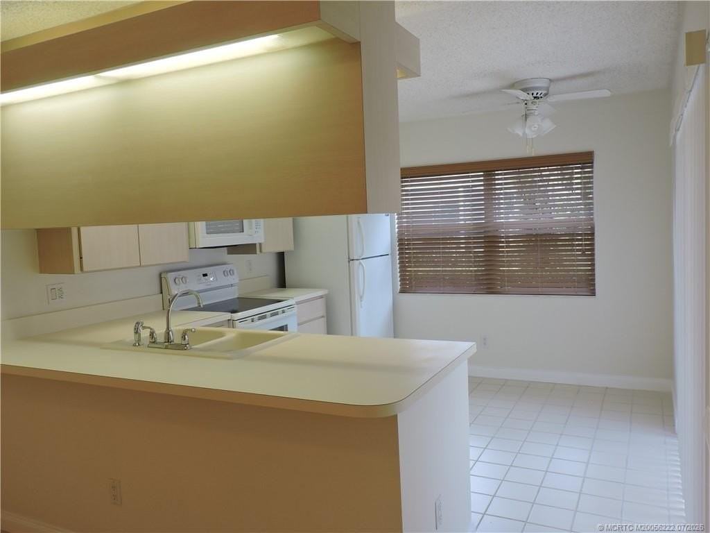 2865 Sw Lakemont Pl - Photo 7 of 21