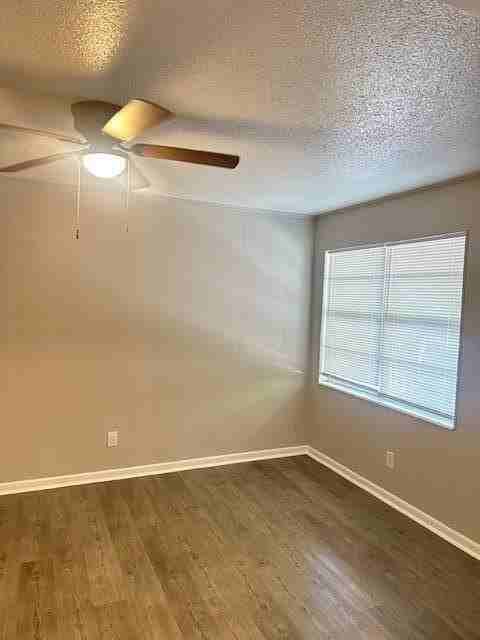 363 Highland Ave Nw - Photo 3 of 12