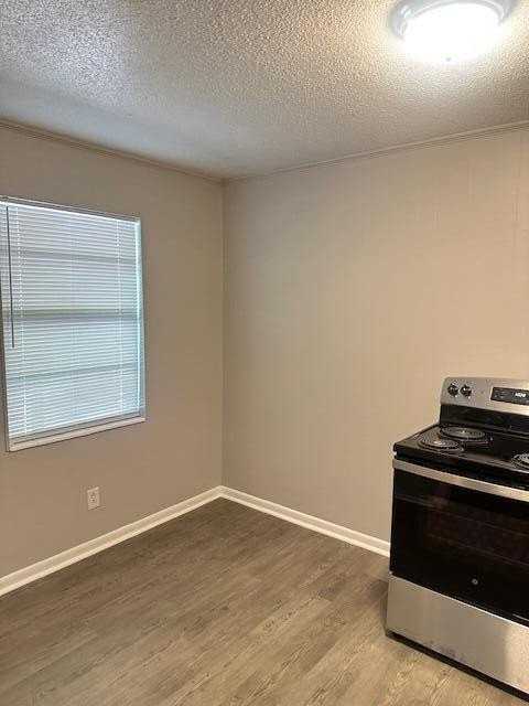 363 Highland Ave Nw - Photo 6 of 12