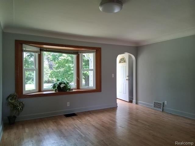 4418 Mccandlish Rd - Photo 4 of 14